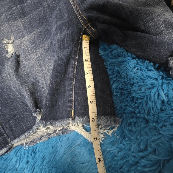 Risen Distressed Denim Shorts Size Medium - Picture 6 of 9